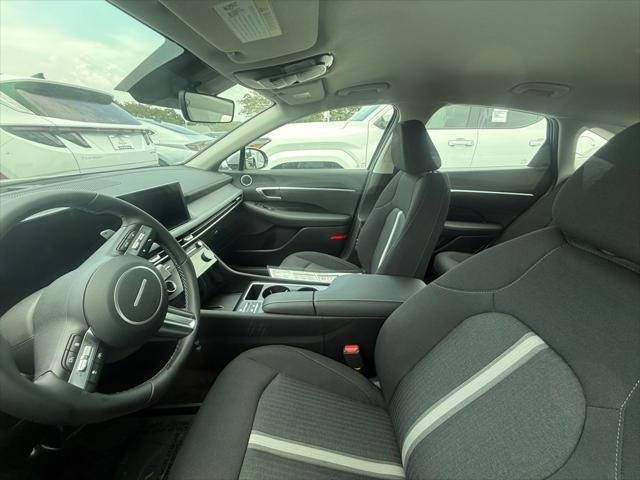 new 2025 Hyundai Sonata Hybrid car, priced at $32,303