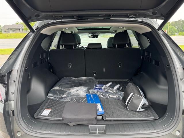 new 2025 Hyundai TUCSON Hybrid car, priced at $37,599