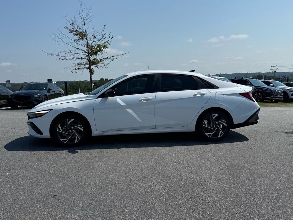 new 2025 Hyundai Elantra car, priced at $23,091