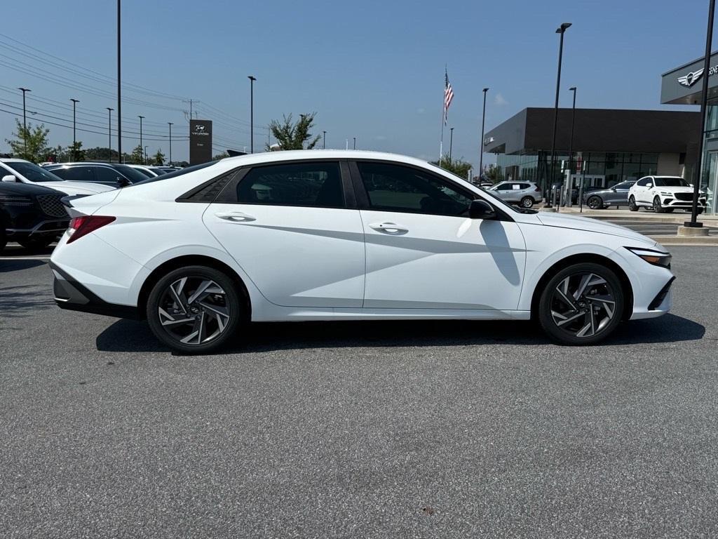 new 2025 Hyundai Elantra car, priced at $23,091