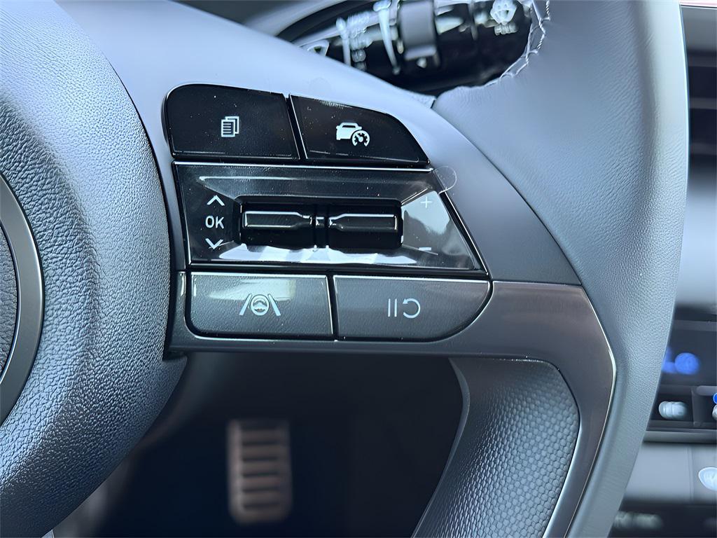new 2025 Hyundai Elantra car, priced at $24,091