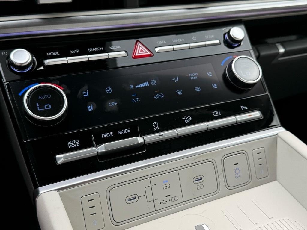 new 2025 Hyundai Santa Fe car, priced at $47,402