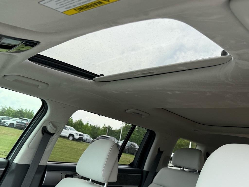 new 2025 Hyundai Santa Fe car, priced at $47,402