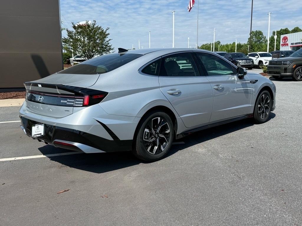 new 2025 Hyundai Sonata car, priced at $29,991