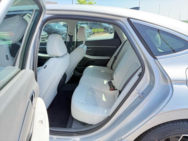 new 2025 Hyundai Sonata car, priced at $29,991