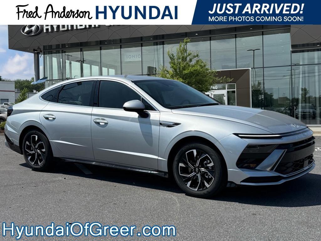 new 2025 Hyundai Sonata car, priced at $29,991