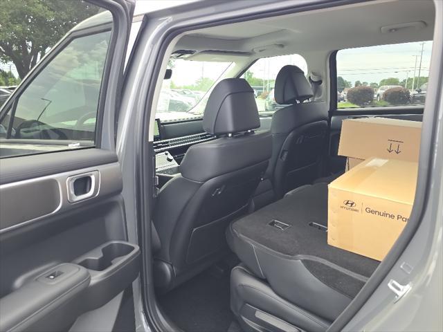 new 2025 Hyundai Santa Fe car, priced at $40,037