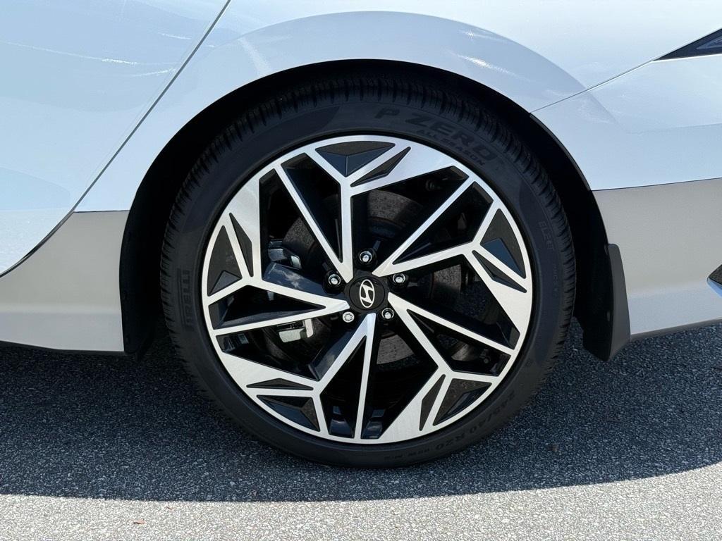new 2025 Hyundai IONIQ 6 car, priced at $49,414
