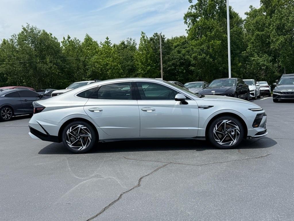 new 2025 Hyundai Sonata car, priced at $31,633