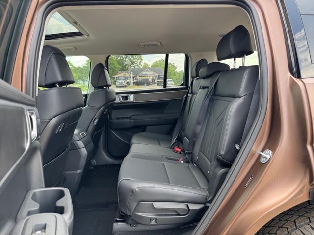 new 2025 Hyundai Santa Fe car, priced at $40,880