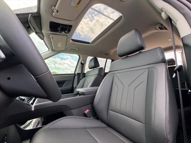 new 2025 Hyundai Santa Fe car, priced at $40,880