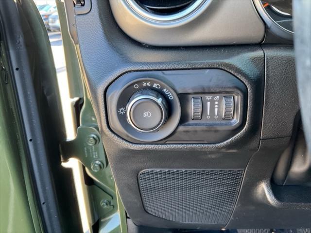 used 2022 Jeep Wrangler Unlimited car, priced at $33,366