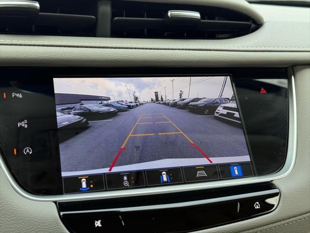 used 2024 Cadillac XT5 car, priced at $40,000