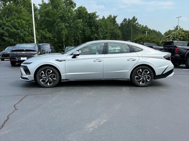 new 2025 Hyundai Sonata car, priced at $30,123