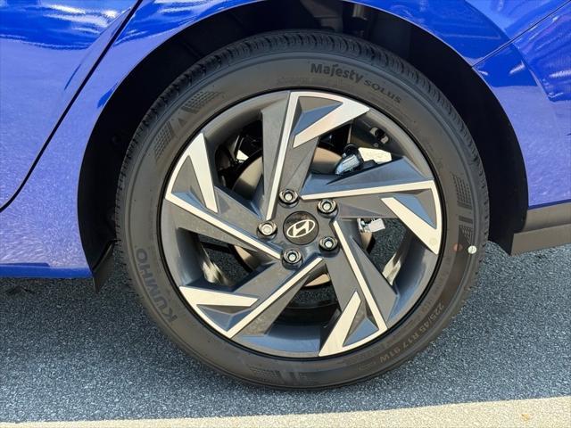 new 2025 Hyundai Elantra car, priced at $24,326
