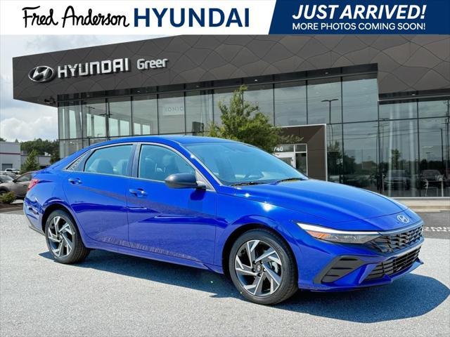 new 2025 Hyundai Elantra car, priced at $24,326