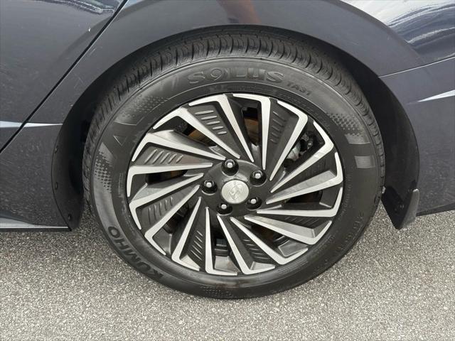 used 2022 Hyundai Sonata Hybrid car, priced at $21,665