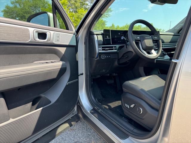 new 2025 Hyundai Santa Fe car, priced at $44,441