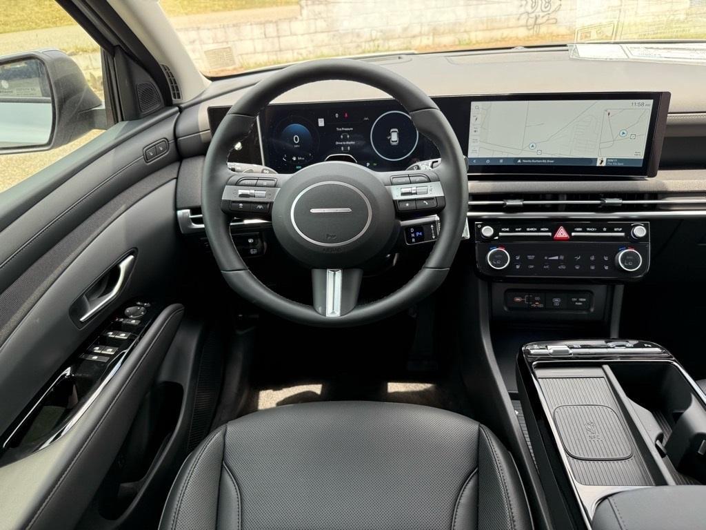 new 2025 Hyundai TUCSON Hybrid car, priced at $42,386