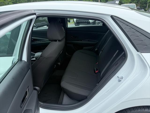 new 2025 Hyundai Elantra car, priced at $24,774