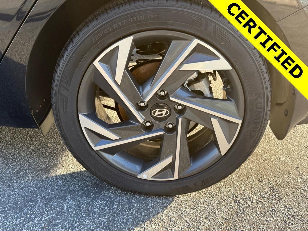 used 2025 Hyundai Elantra car, priced at $20,227