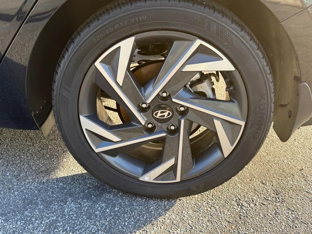 used 2025 Hyundai Elantra car, priced at $19,955