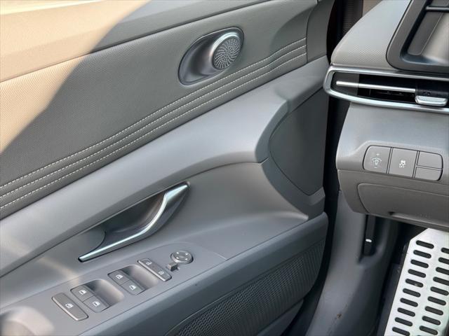 new 2025 Hyundai Elantra car, priced at $24,764