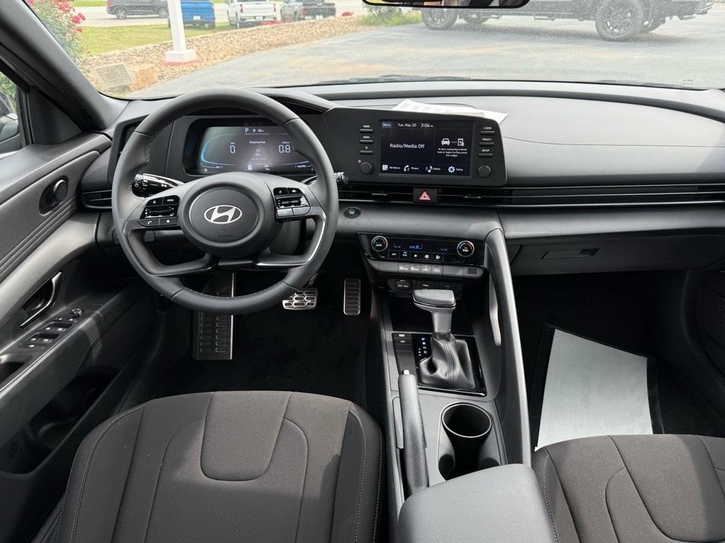 new 2025 Hyundai Elantra car, priced at $24,289
