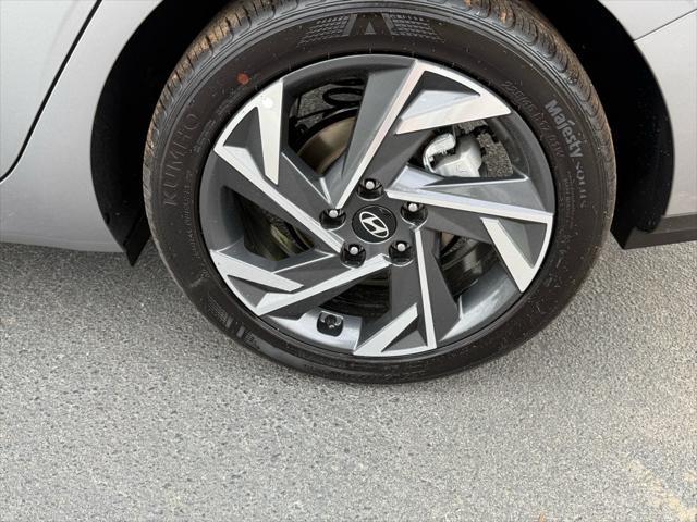 new 2025 Hyundai Elantra car, priced at $24,289