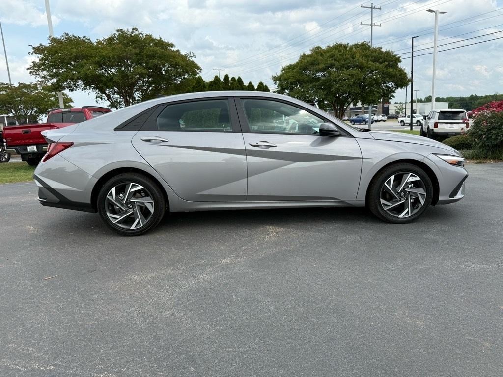 new 2025 Hyundai Elantra car, priced at $24,289