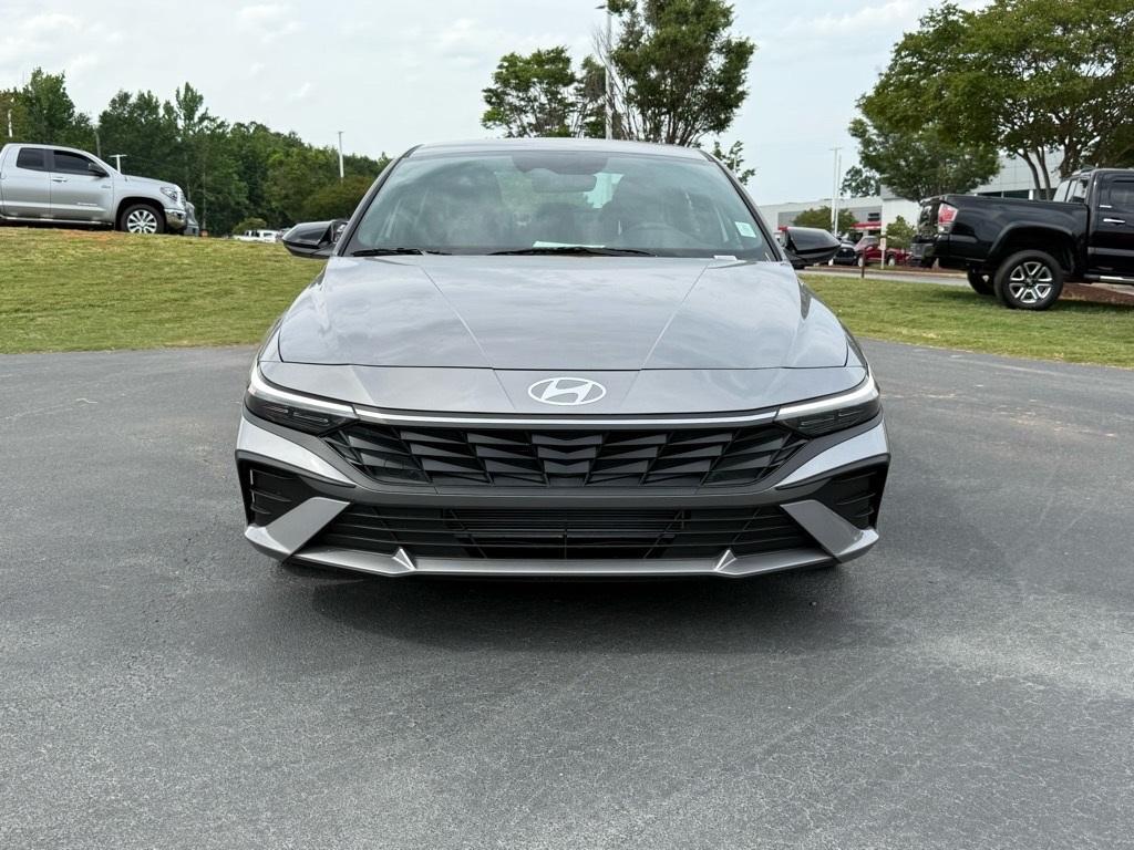 new 2025 Hyundai Elantra car, priced at $24,289