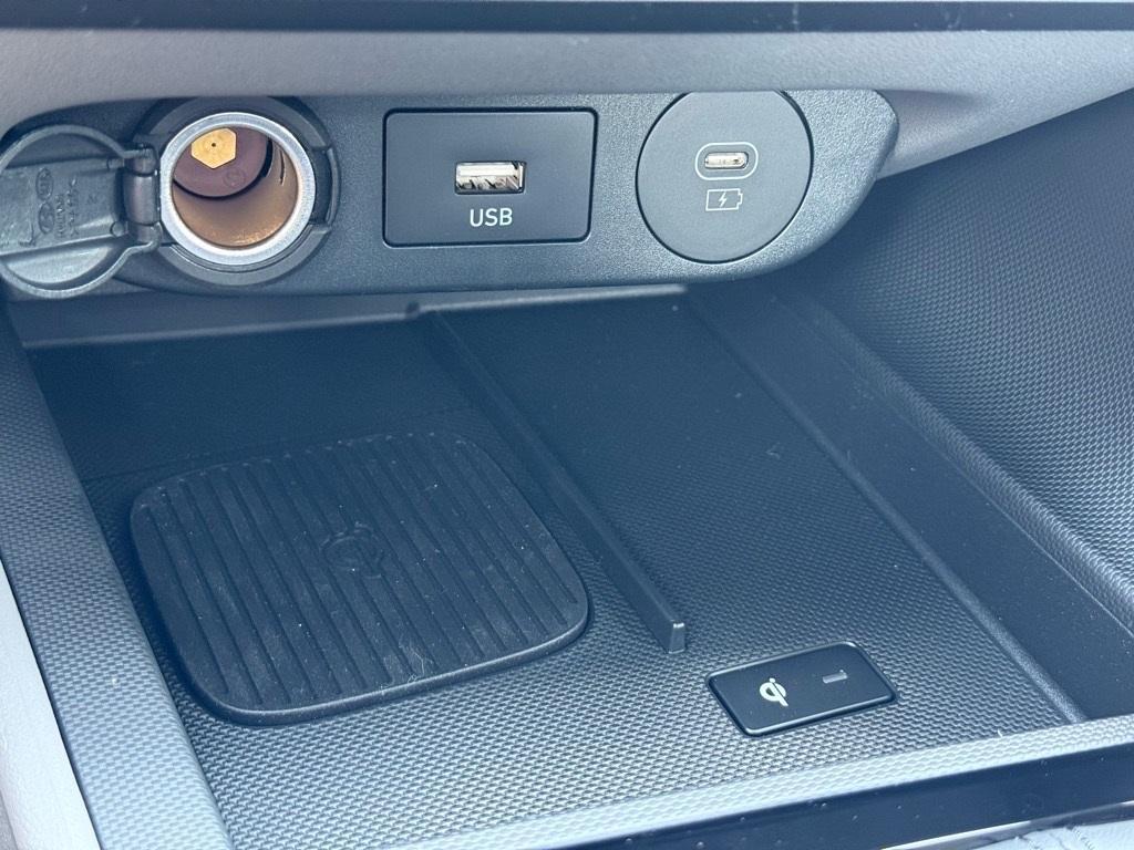 new 2025 Hyundai Elantra car, priced at $22,561