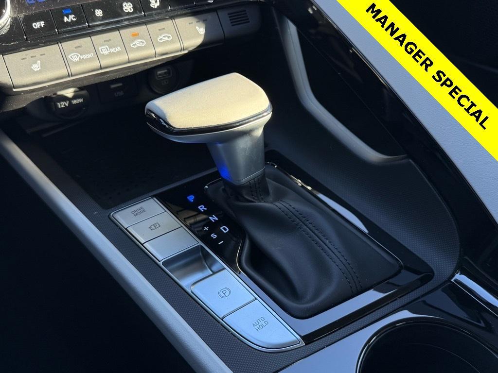 used 2023 Hyundai Elantra car, priced at $20,252