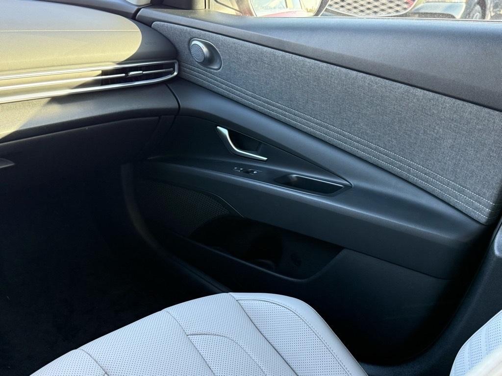 used 2023 Hyundai Elantra car, priced at $20,914