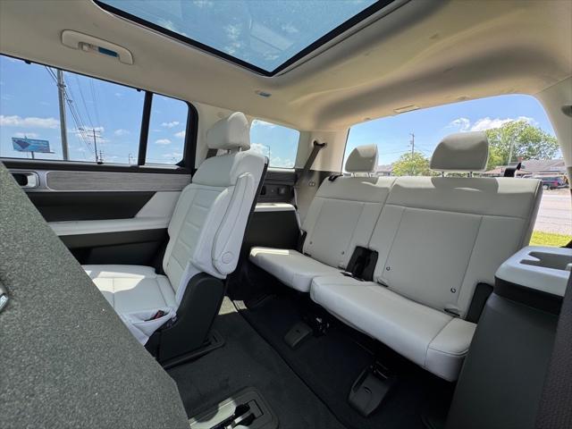new 2025 Hyundai Santa Fe car, priced at $47,499
