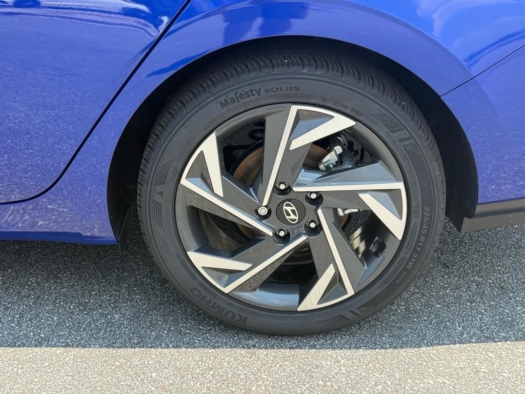 used 2024 Hyundai Elantra car, priced at $23,975