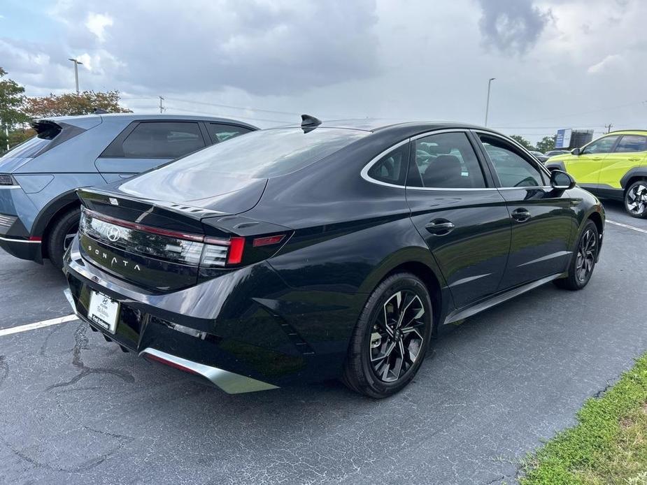 new 2024 Hyundai Sonata car, priced at $27,321