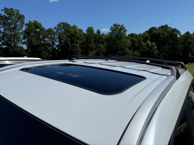 used 2023 Toyota Highlander car, priced at $38,185