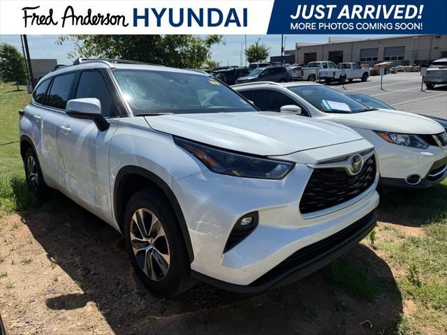 used 2023 Toyota Highlander car, priced at $38,185
