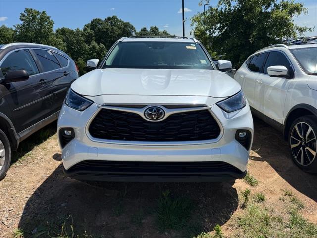 used 2023 Toyota Highlander car, priced at $38,185