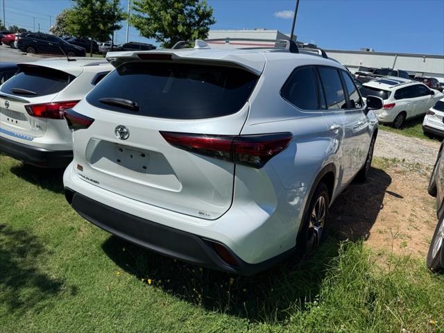 used 2023 Toyota Highlander car, priced at $38,185