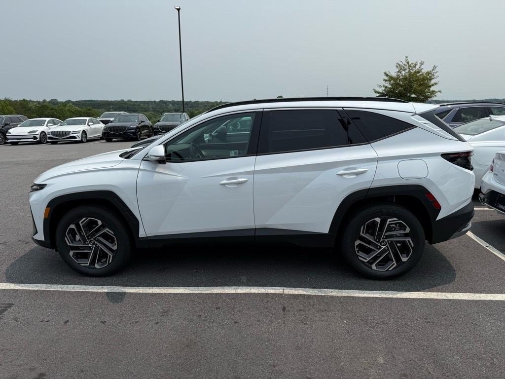 new 2025 Hyundai TUCSON Hybrid car, priced at $42,808