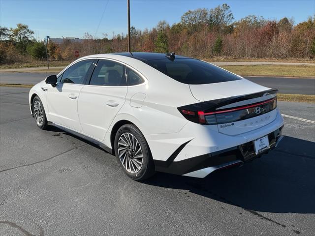 new 2024 Hyundai Sonata Hybrid car, priced at $37,942