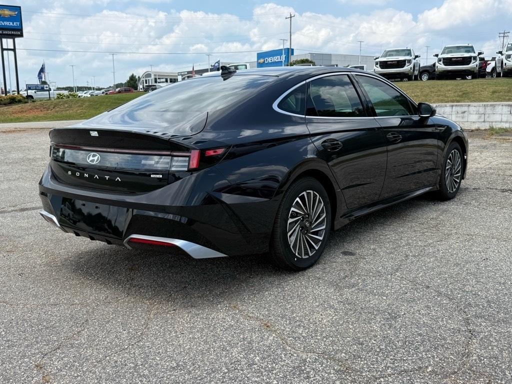 new 2025 Hyundai Sonata Hybrid car, priced at $32,257
