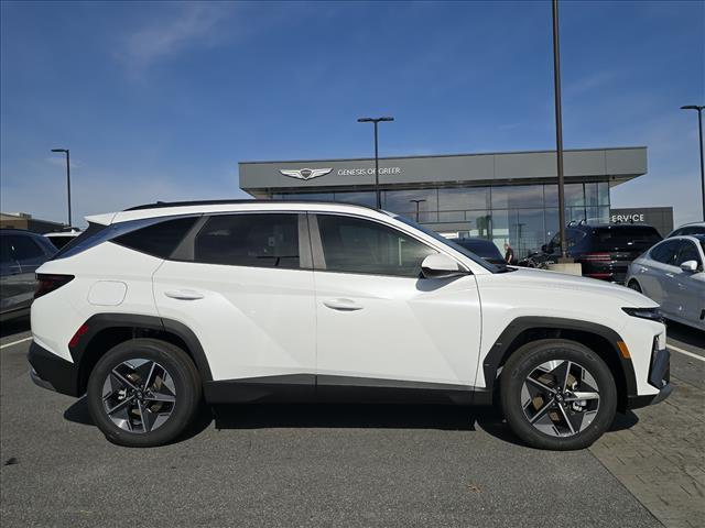 new 2025 Hyundai TUCSON Plug-In Hybrid car, priced at $41,895