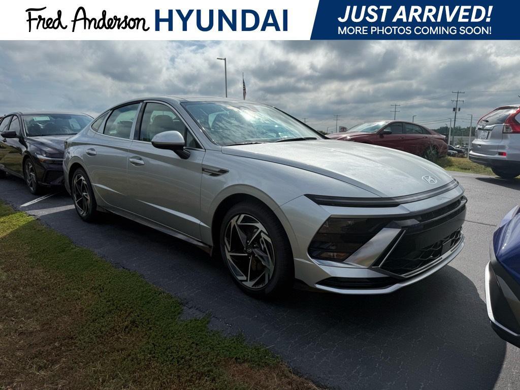new 2025 Hyundai Sonata car, priced at $27,640