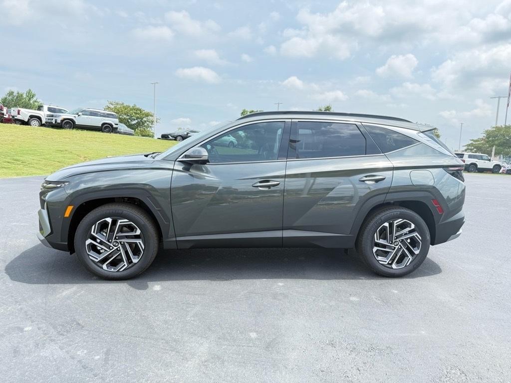 new 2025 Hyundai TUCSON Hybrid car, priced at $42,322