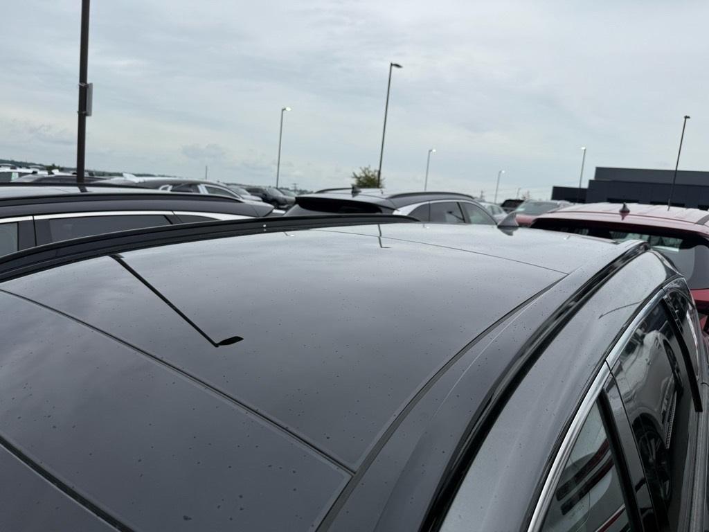 new 2025 Hyundai TUCSON Hybrid car, priced at $42,322