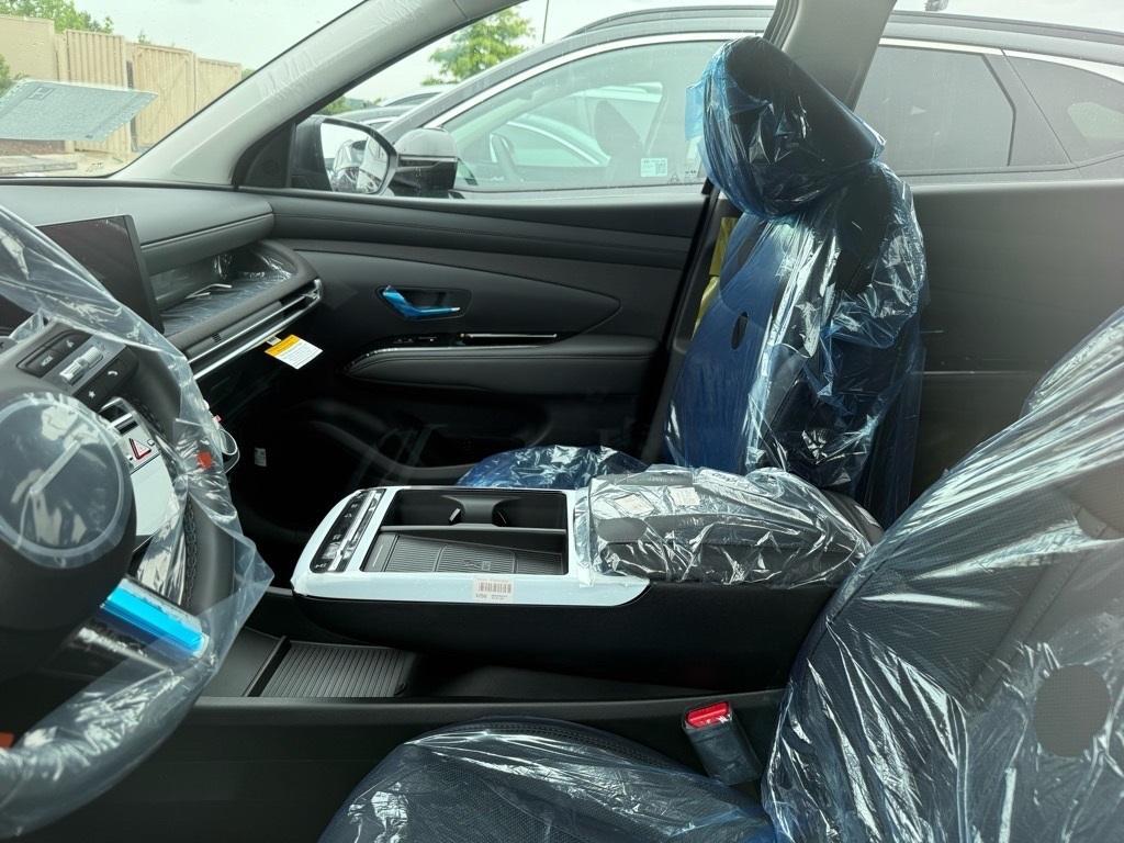 new 2025 Hyundai TUCSON Hybrid car, priced at $42,322