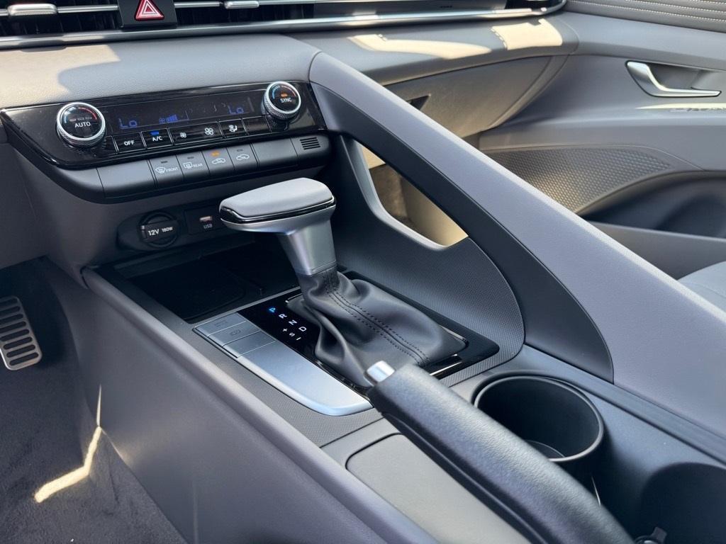 new 2025 Hyundai Elantra car, priced at $24,278